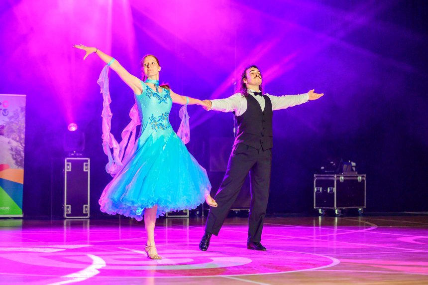 PLESNI TEČAJI ZA ODRASLE PLESNI TEČAJI ZA ODRASLE